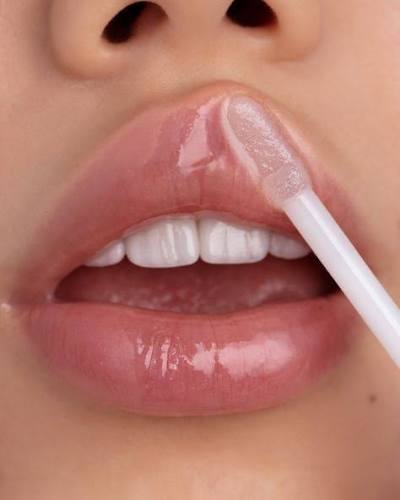Niki Beauty Clear Lip Gloss - Image 3